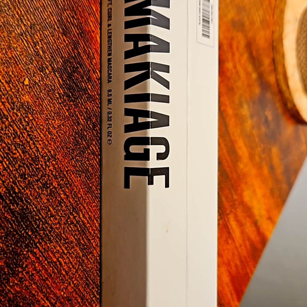 NEW IL MAKIAGE Black Card lift, curl & lengthen mascara 0.32 fl oz